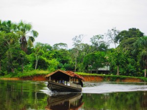 mobile house on the water :)